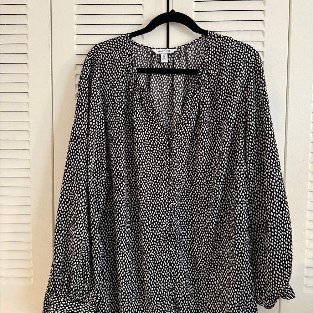 Nine West Women’s Blouse Black and White Pattern 3XL